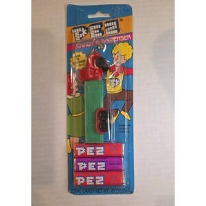 Vintage Pez Series C Red on Green No Feet Truck Pez Dispenser Pat 4.966.305